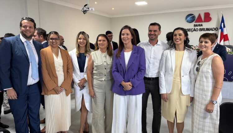 PREFEITA BRAULINA LIMA PARTICIPA DA POSSE DA NOVA DIRETORIA DA OAB BRUMADO